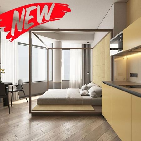 Full House Apart Hotel Ривне Екстериор снимка
